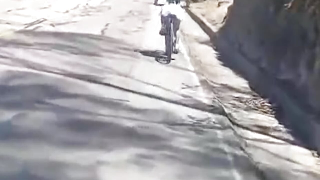 🍂🍃🚴‍♀️ - סרטון של Shamel_Brm, דוגמן/ית מצלמה