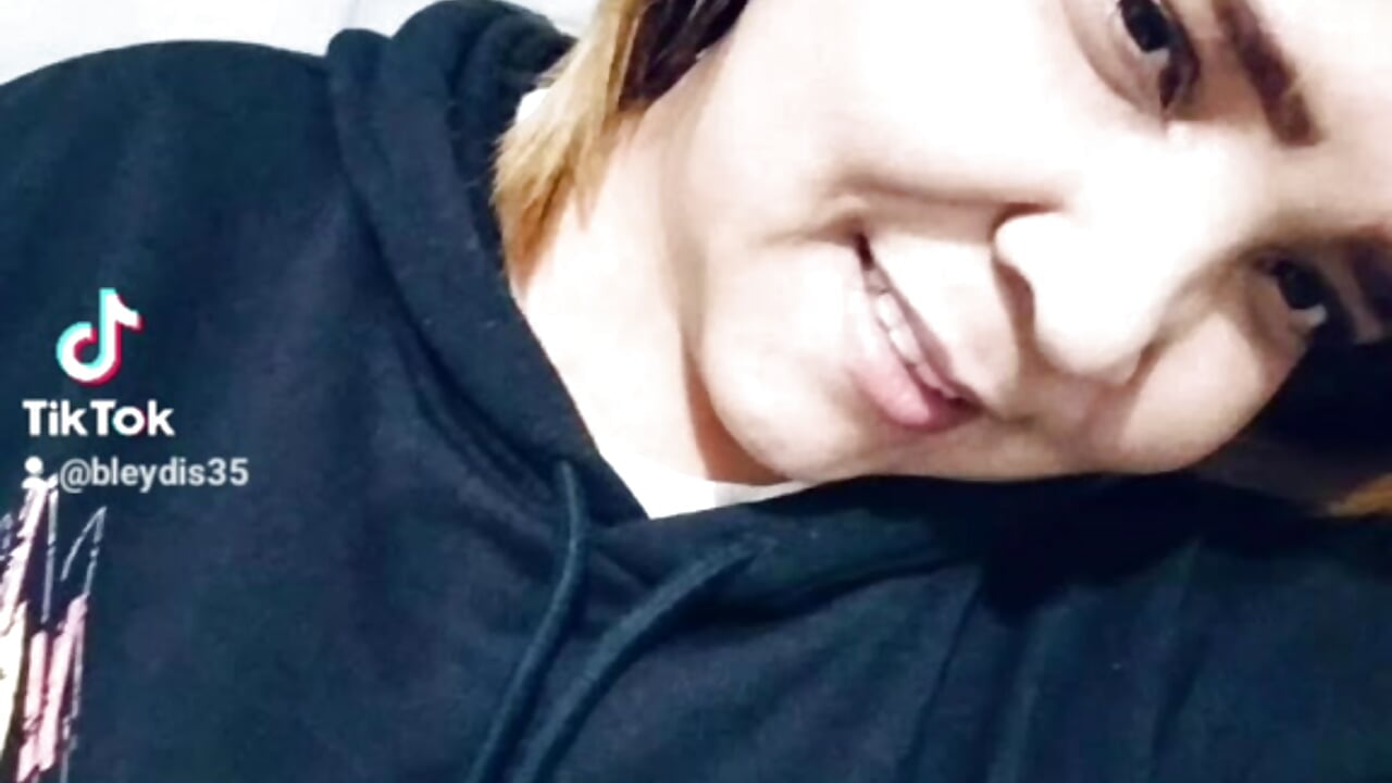 Follow me - video di alinA_l modella di cam