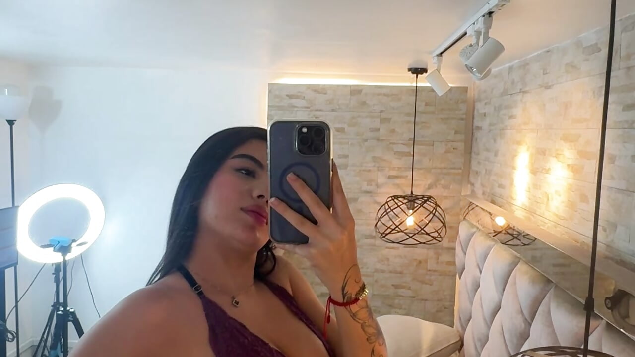 Hey baby, nice to meet you🍒 - video oleh hazel_nyxx kamera model