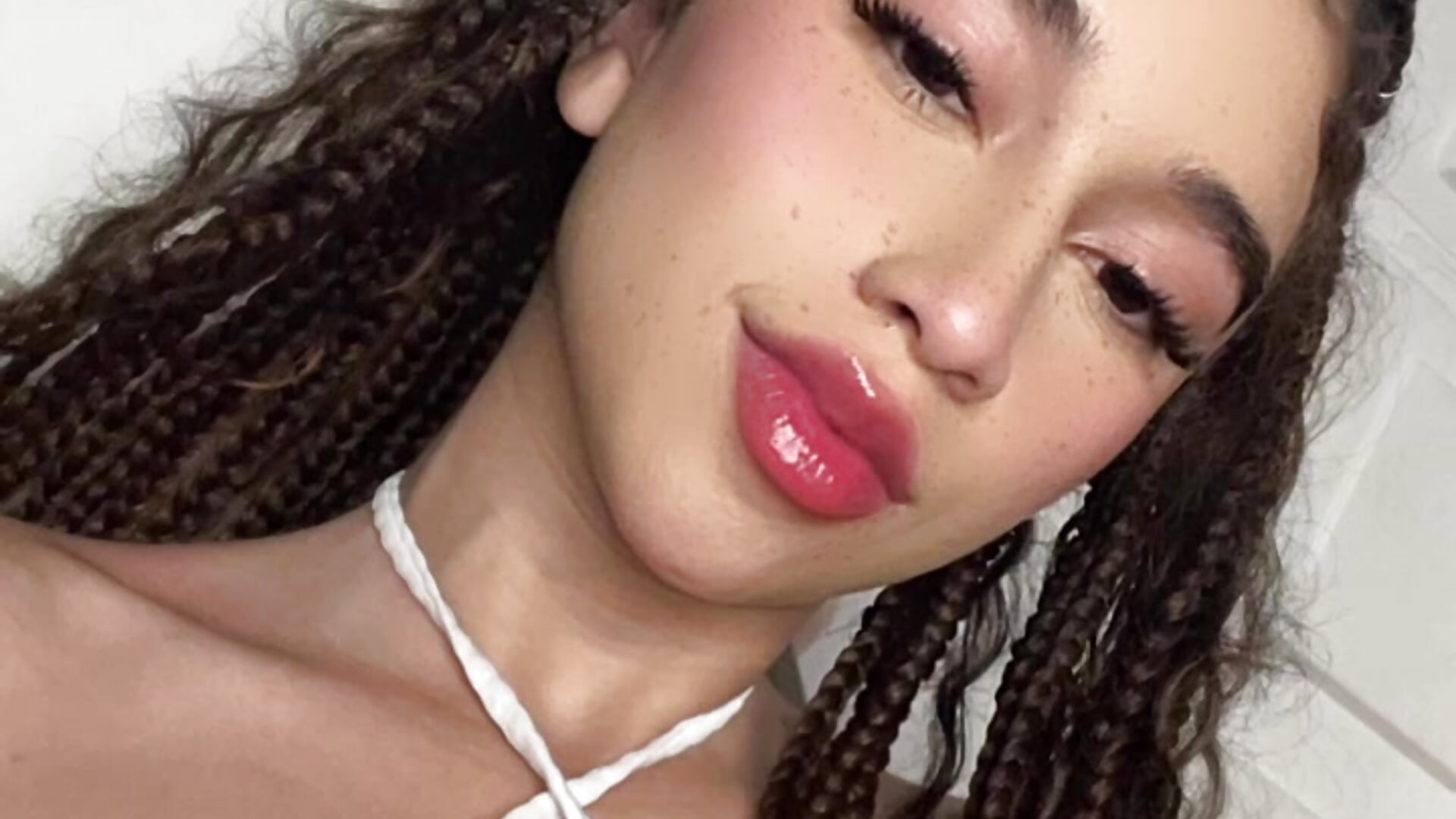 Hi my love 🦋 - video av Alahia_pink_ cam model