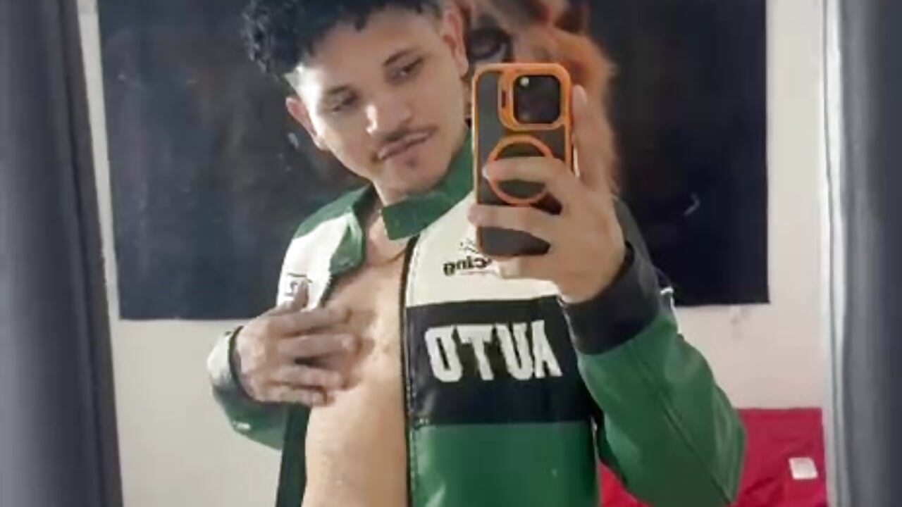 wow – video od webkamerové modelky Michael_fox06