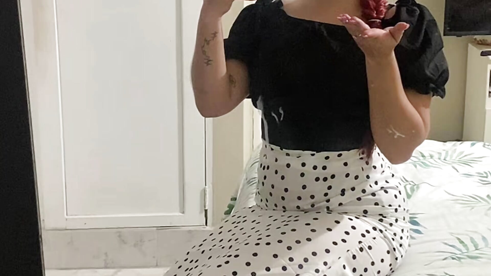🤓🖤🤍 - video by Inari_Joness cam model