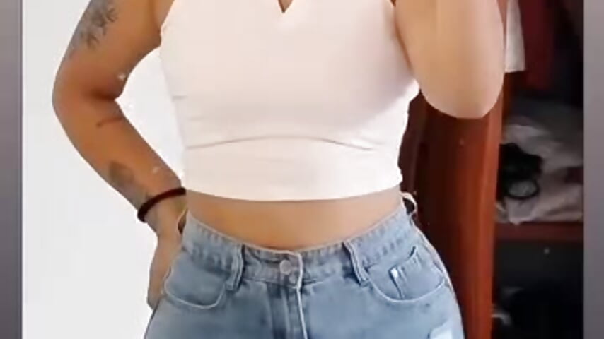 WhatsApp Video 2026-04-13 at 7,54,24 PM - Video von scarlett_foxxx1 Cam-Model