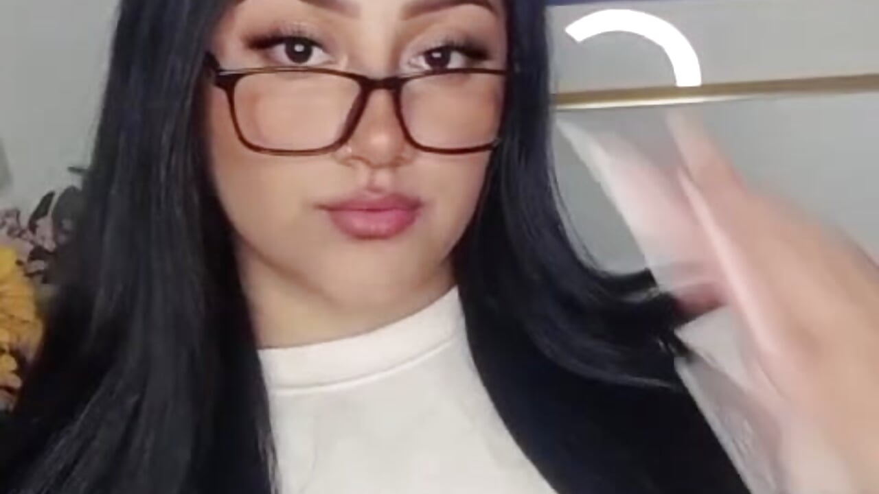 WhatsApp Video 2026-04-07 at 7,38,03 PM - video av valka_collinss cam model