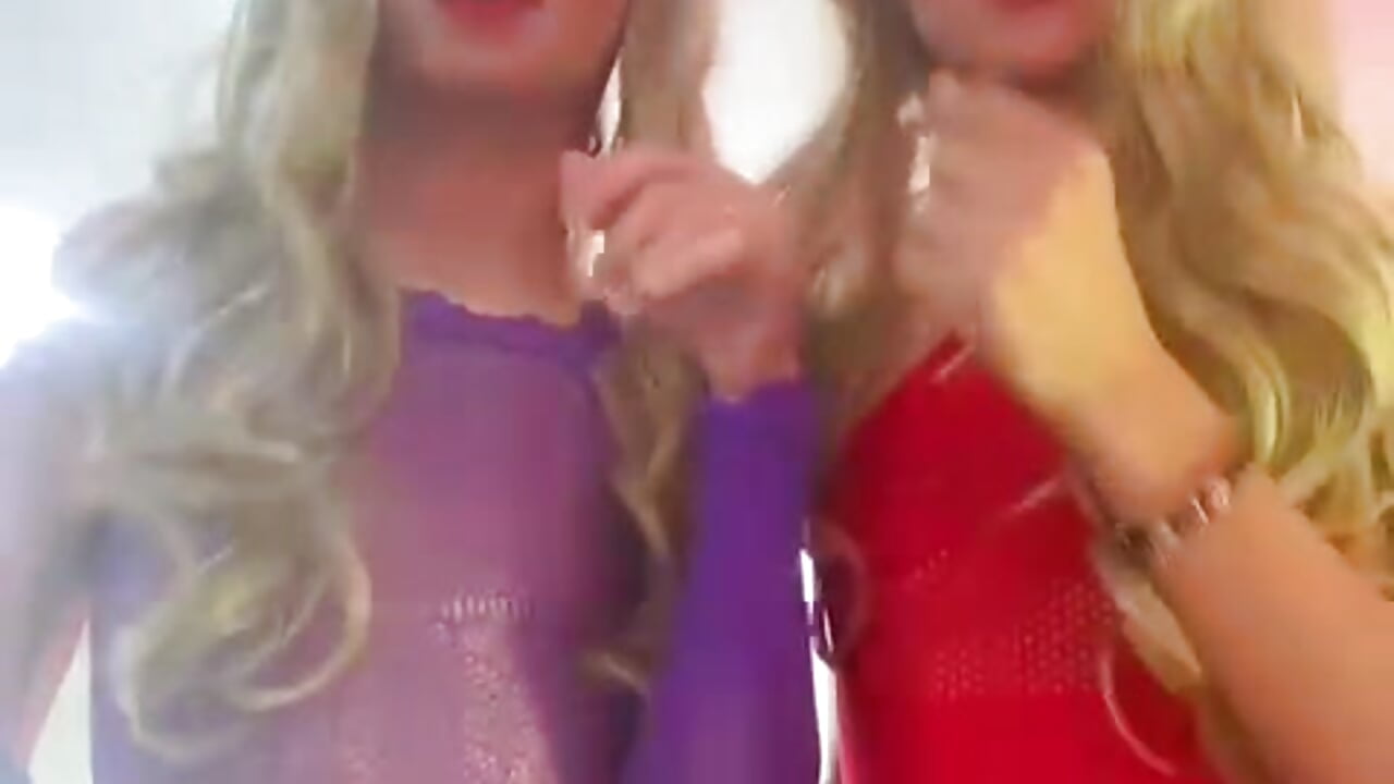 ❤👅 - video av Valerian_and_gaby cam model