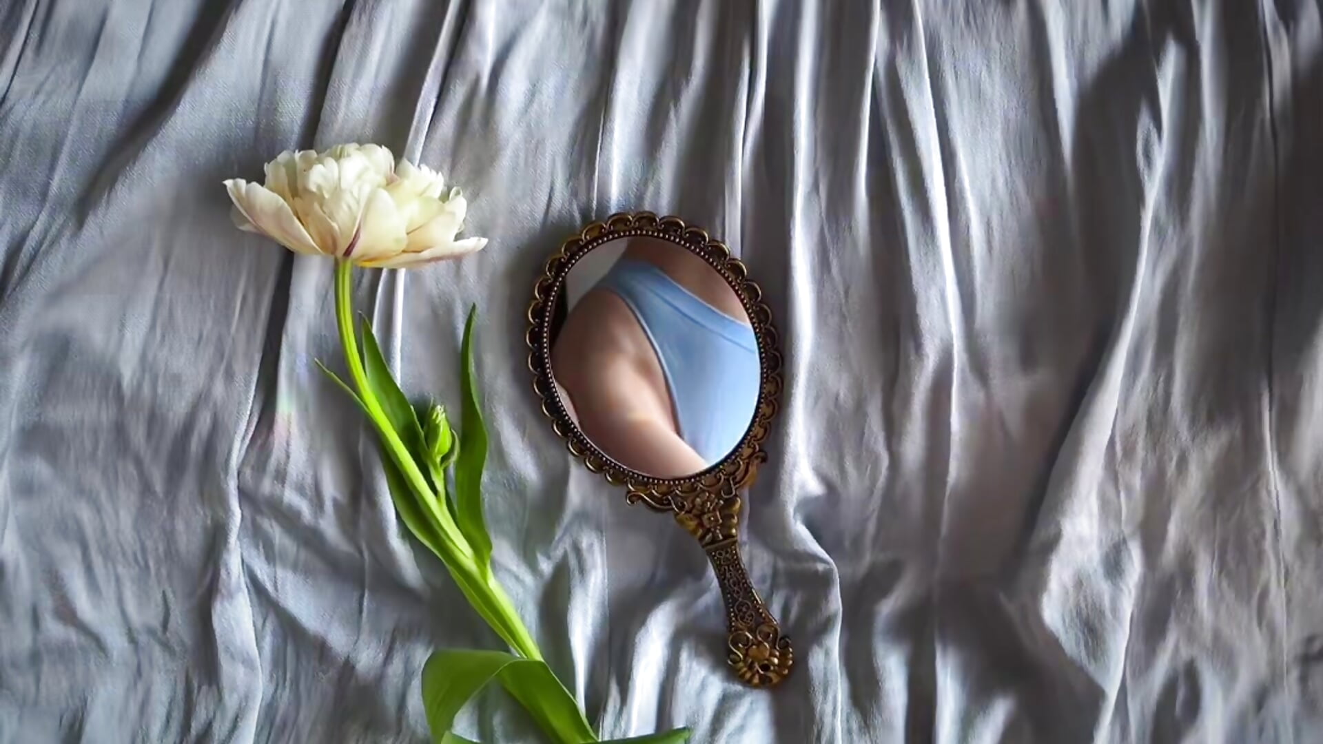 I love that summer vibe – video od webkamerové modelky AdriannaBill