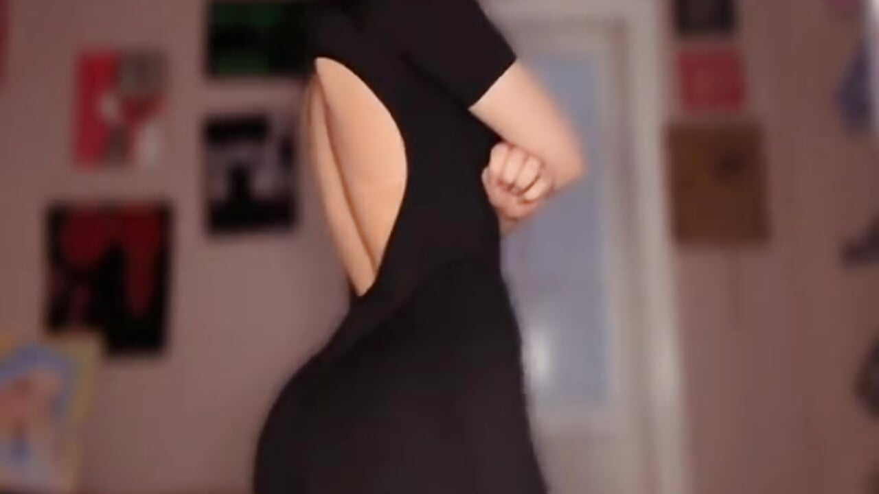 <3 – video af CozyPeonyy cam-model