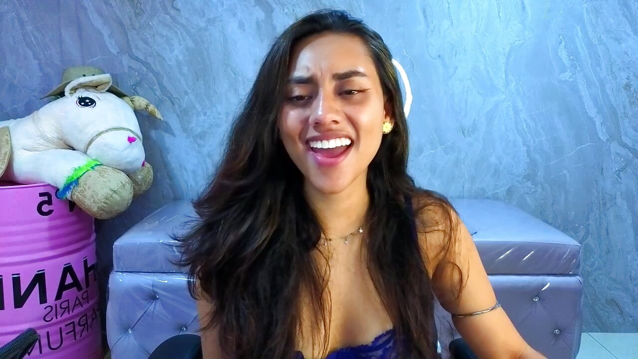 2026-07-29 08-30-17 - video av grecia_soler_a cam-modell