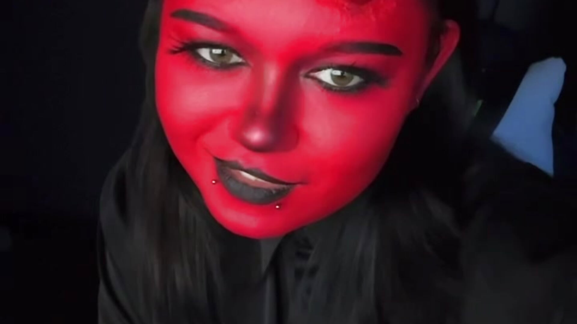 Just me! - video oleh Alinalovelove kamera model