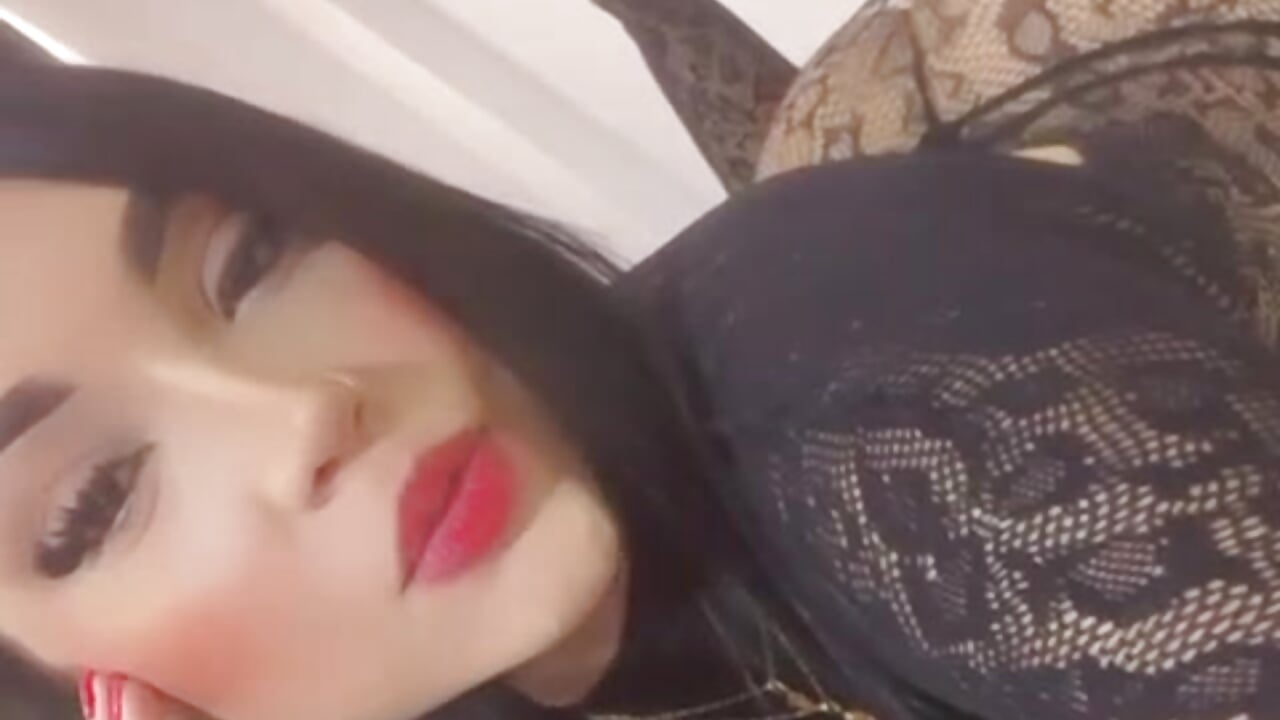 Just me <3 - video by eileen_clark cam model