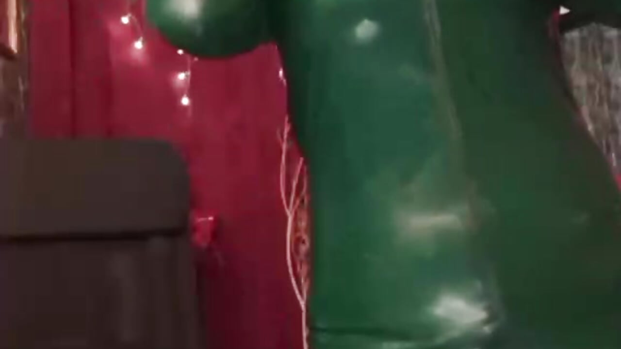 sexy latex - video by Queenscarlettsecret cam model