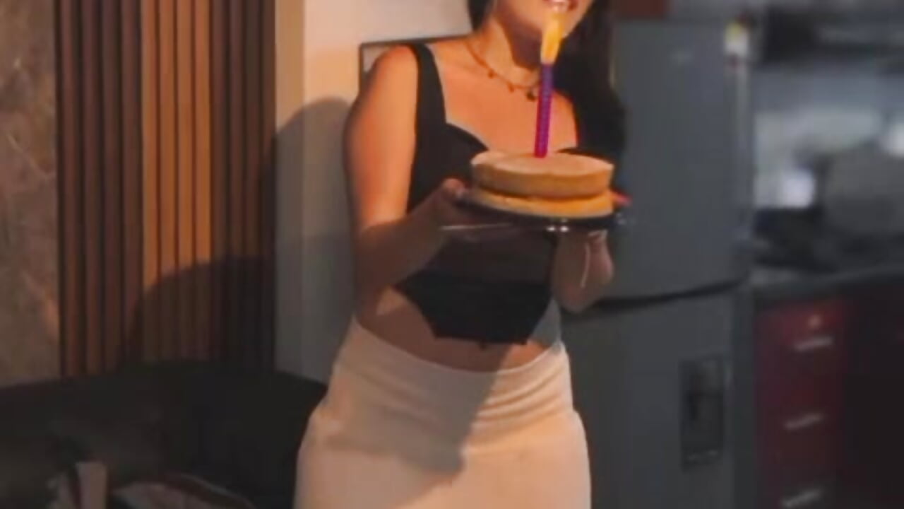 It's my birthday! 🎂 Let's indulge my cravings today...  My day has arrived! 👑 I'm ready to celebra