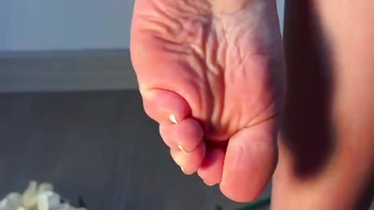 sexy feet - Vídeo de zoe_fit, modelo de vídeos