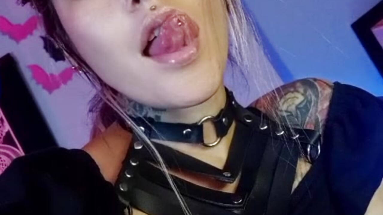 I am the answer to your sin 👽 - video av Kim_Jeins666_ cam model