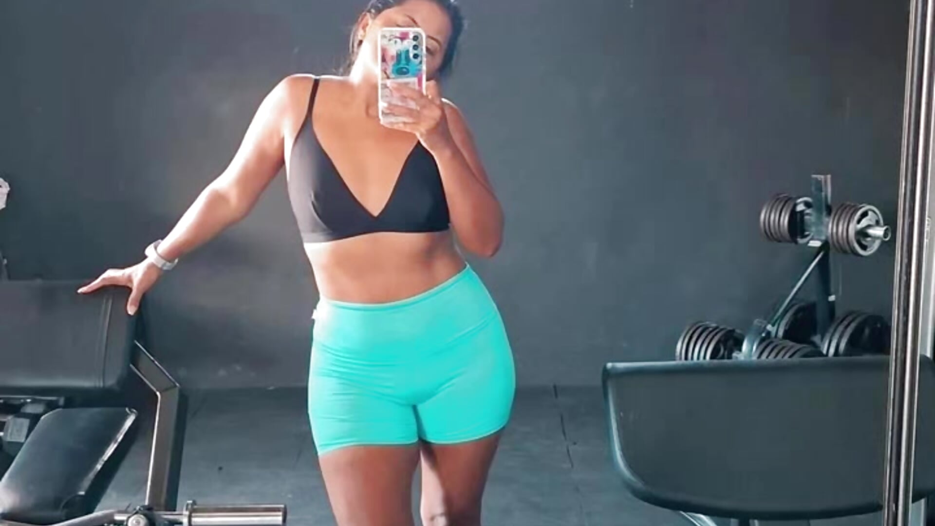 1000585423 – video af Ayla_Phone cam-model