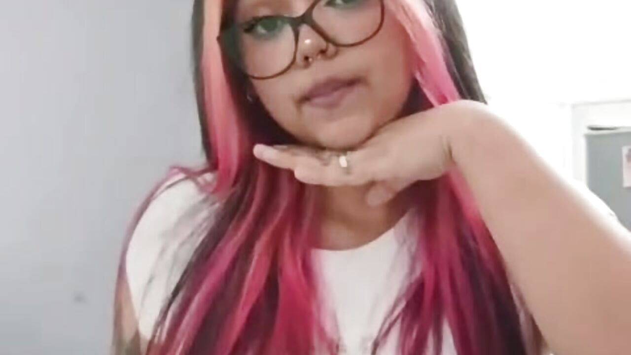 1000788194 – video modela na kameri nicolyalisson