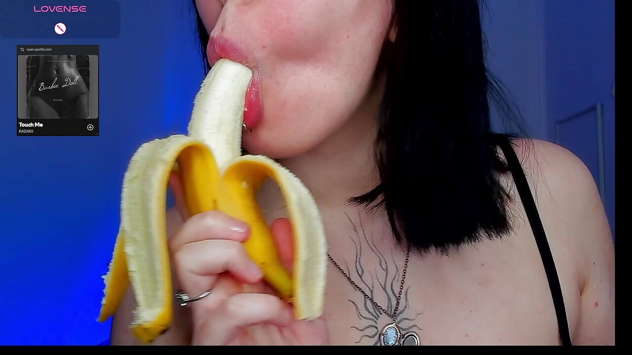 funny banana – video od webkamerové modelky Shiraazsh_