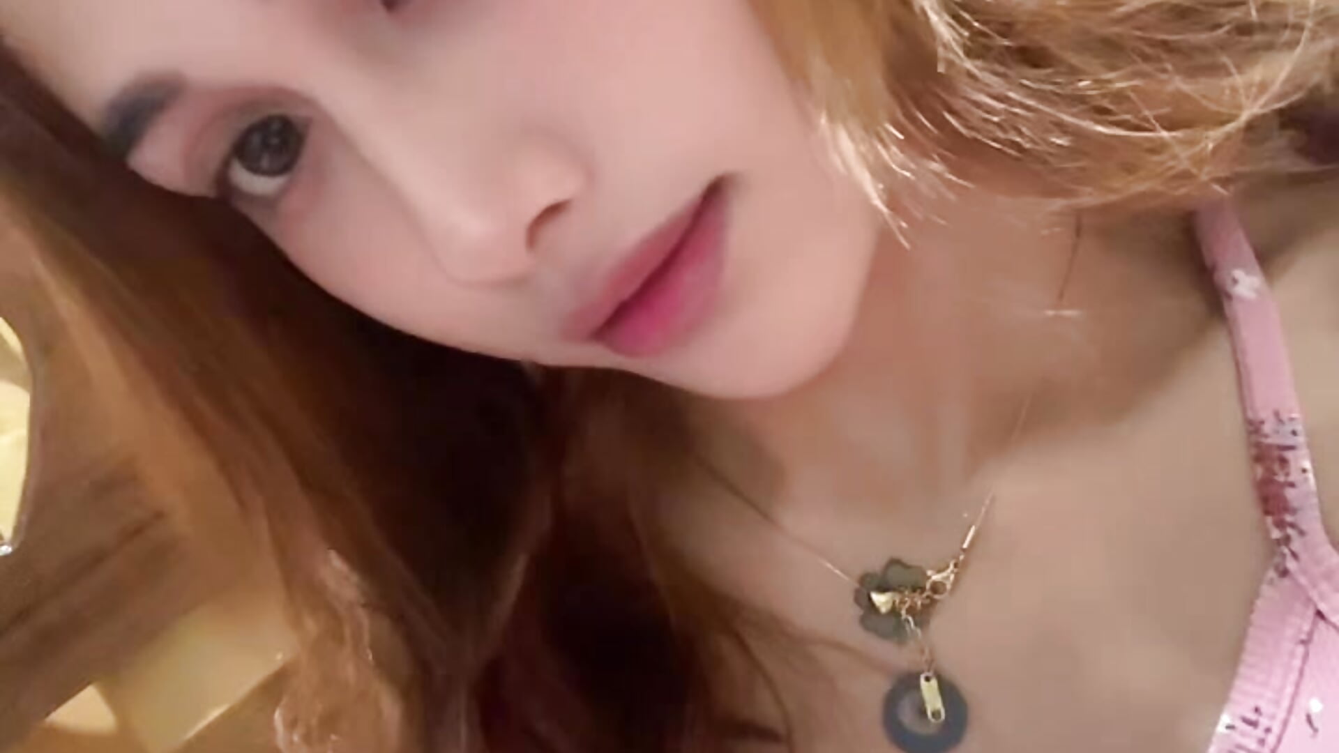 🥰 – video modela na kameri Fuuk_sexdOll69
