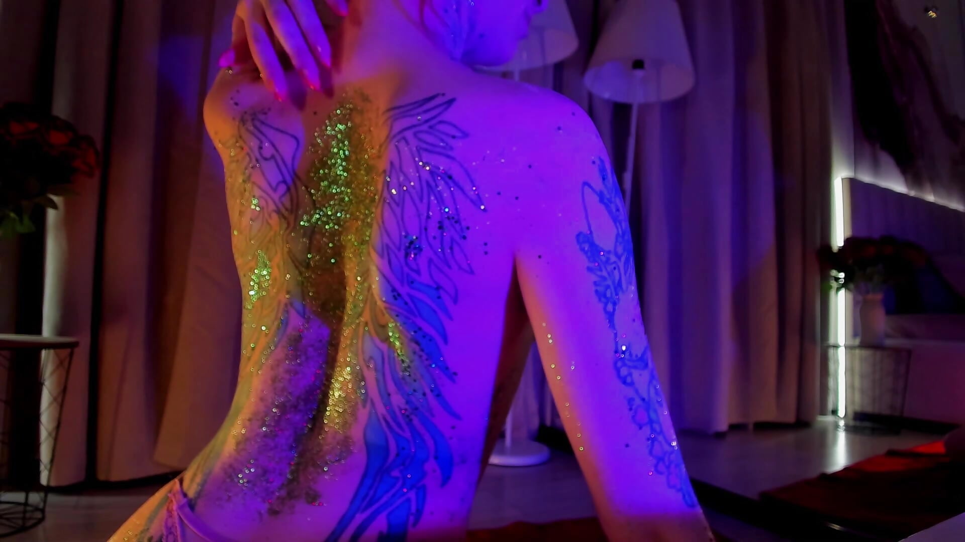 ❤Mimi❤ Naked in glitter - video av Mimi-Deep cam-modell