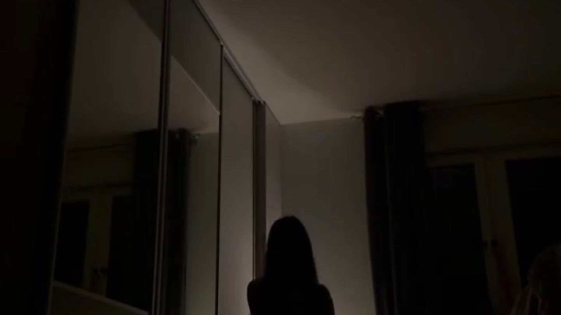 Dance - vidéo du modèle de showcams ChuNeece