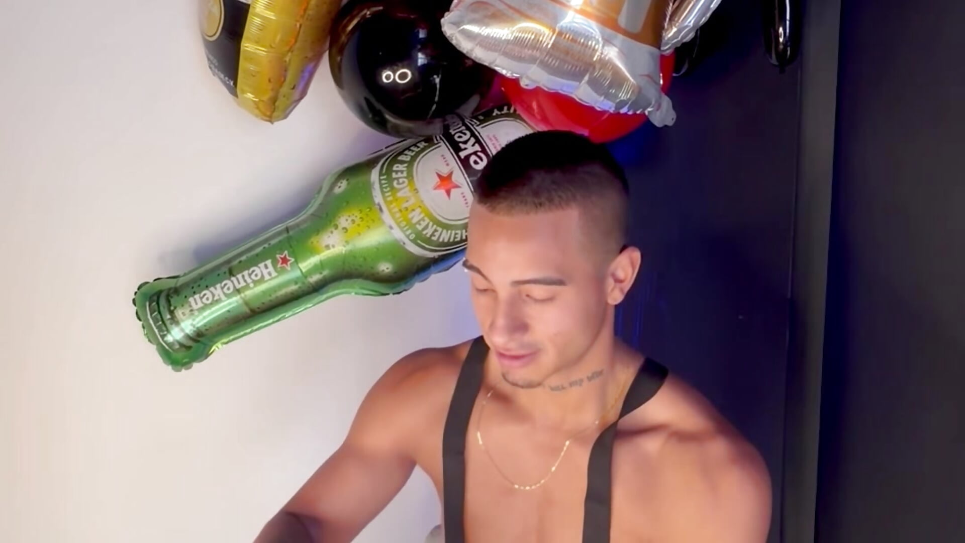 WELCOME TO MY PARTY OKTOBERFEST 🍻🍺 - vídeo de la modelo de cam willclayy