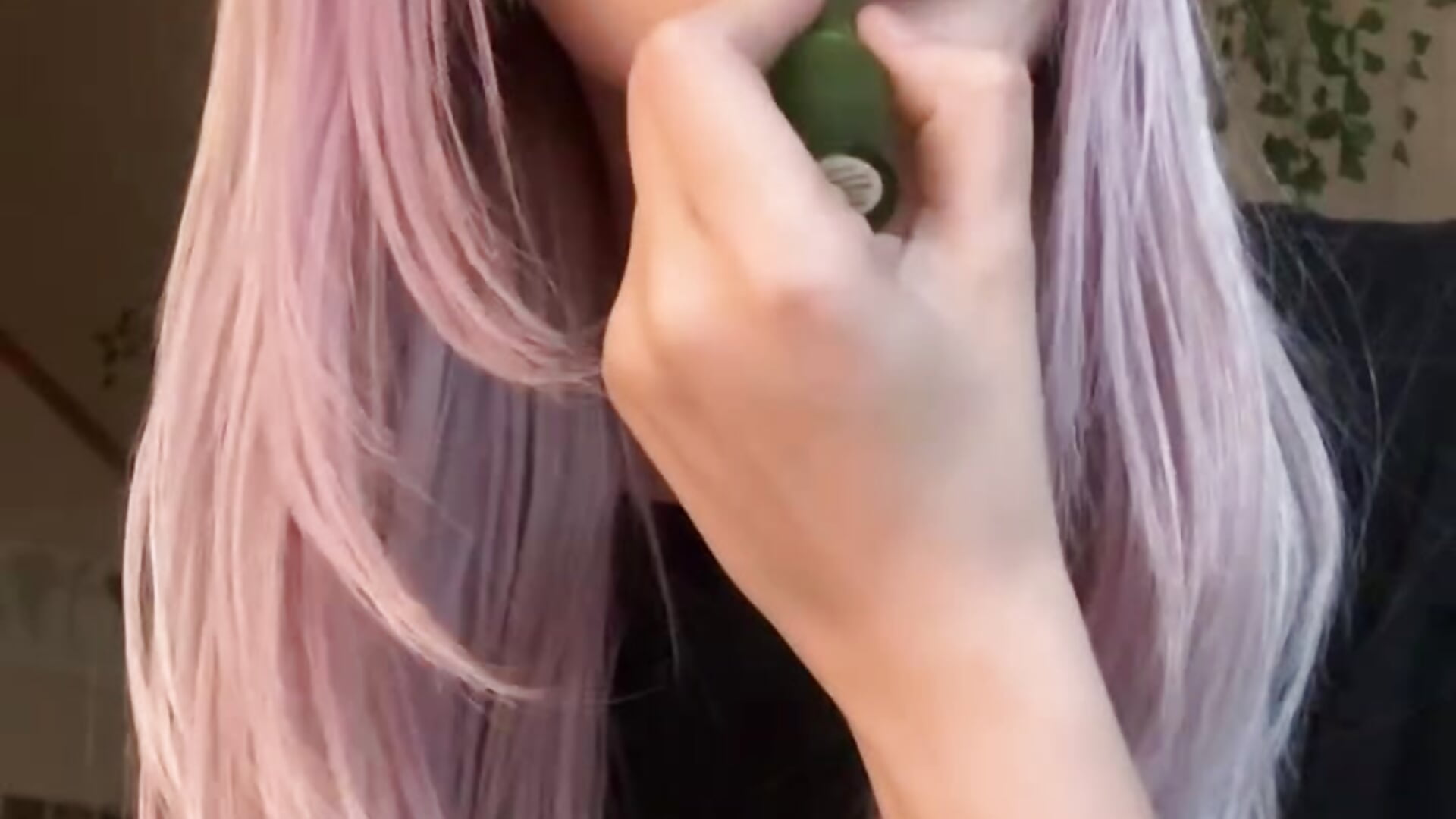 😚 – video modela na kameri Shineheadme