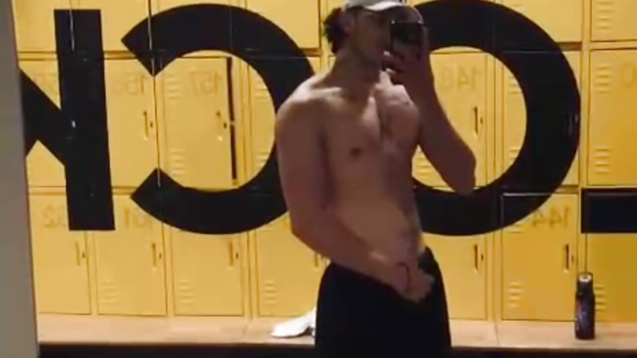 At the gym, turned on by you - Video von JayTaylorr Cam-Model