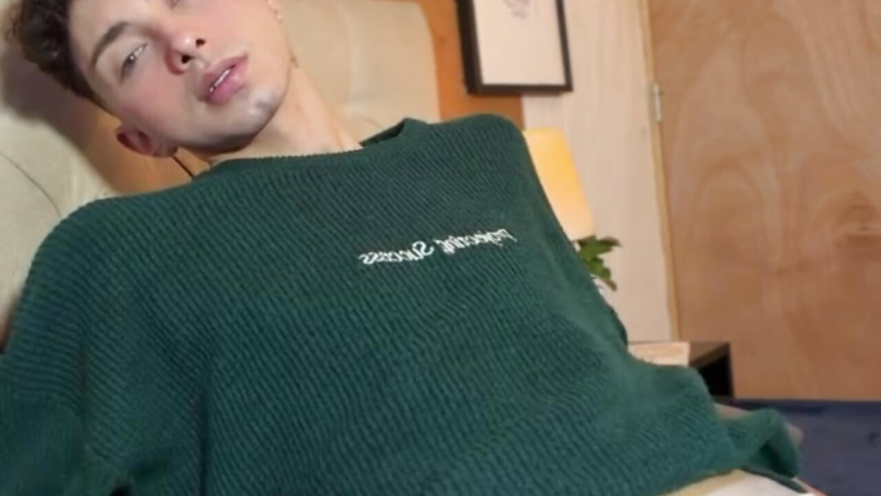 Soft Boy Energy 🖤 - video van harry_salvatore cam-model
