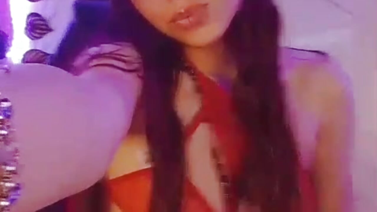 Hi, Welcome to my room 💜 - video av tatiana_suite cam model