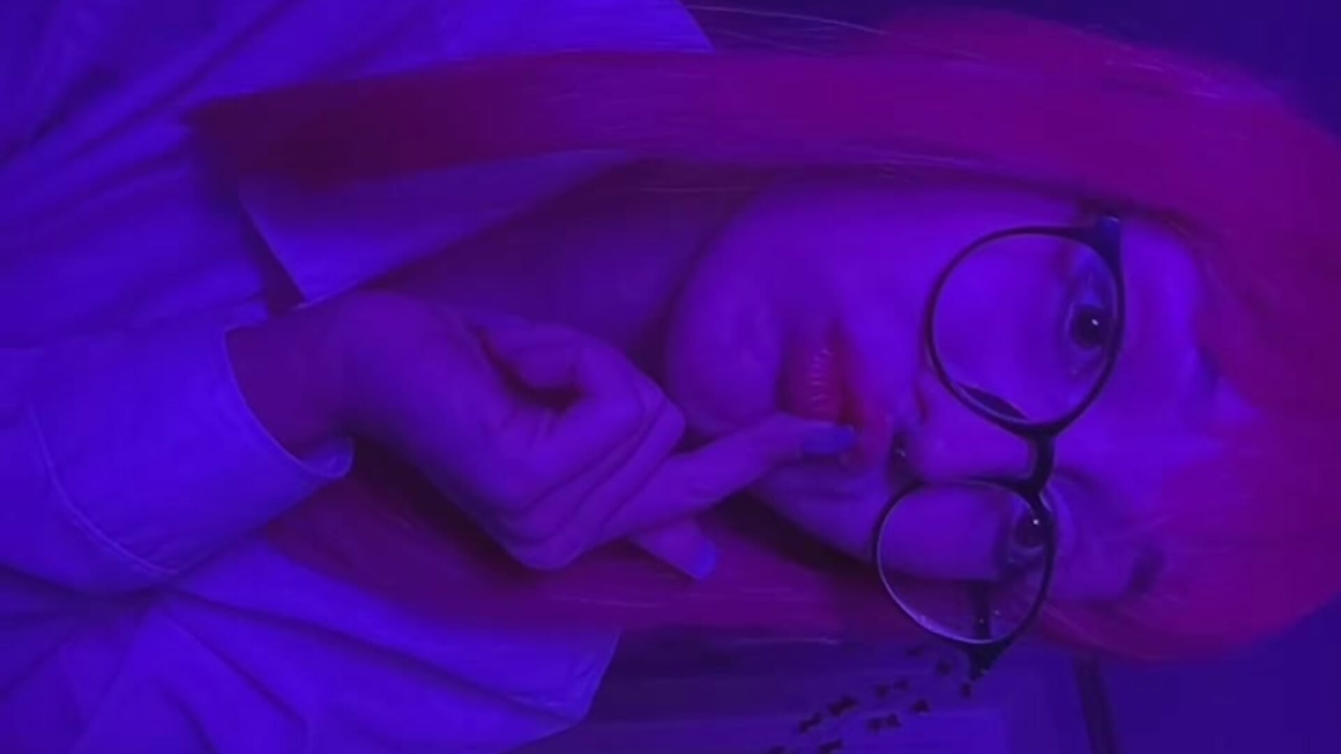 hhmm Makima? - 視頻由 Emmi_Bennett 主播提供