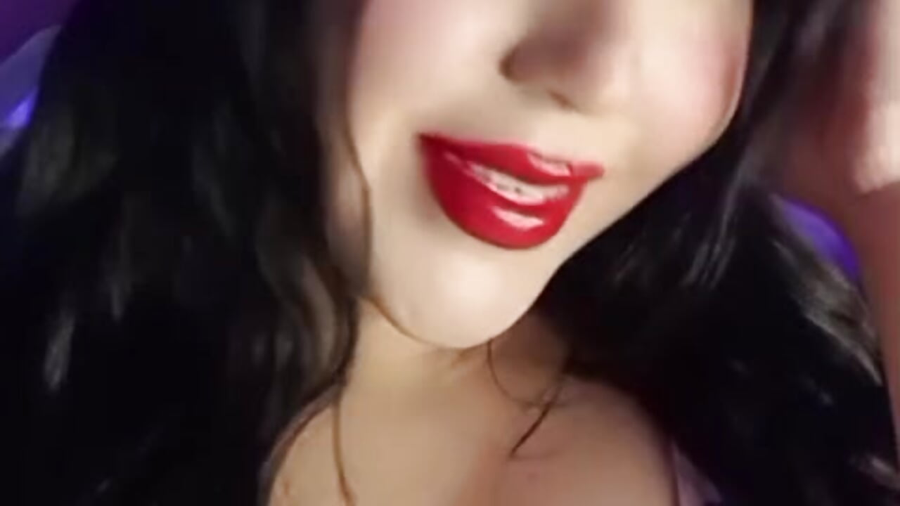 my essence — filmik Sophie_col, modela(-lki) na kamerkach