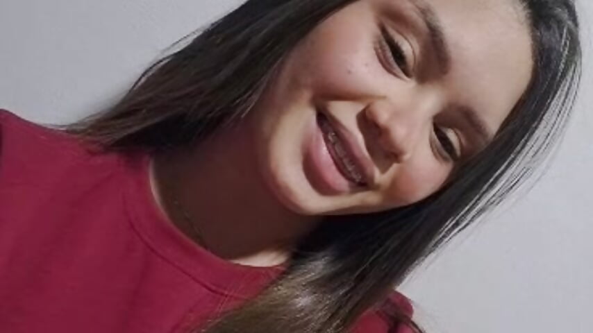 profile-intro-video-1776353947 - video di AuroraMoore_Pink modella di cam