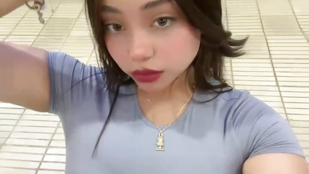 profile-intro-video-1776364237 - video di ivyzu_ modella di cam