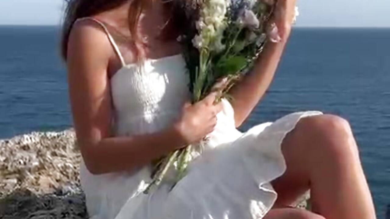 . - video by lunaaauraaaa cam model