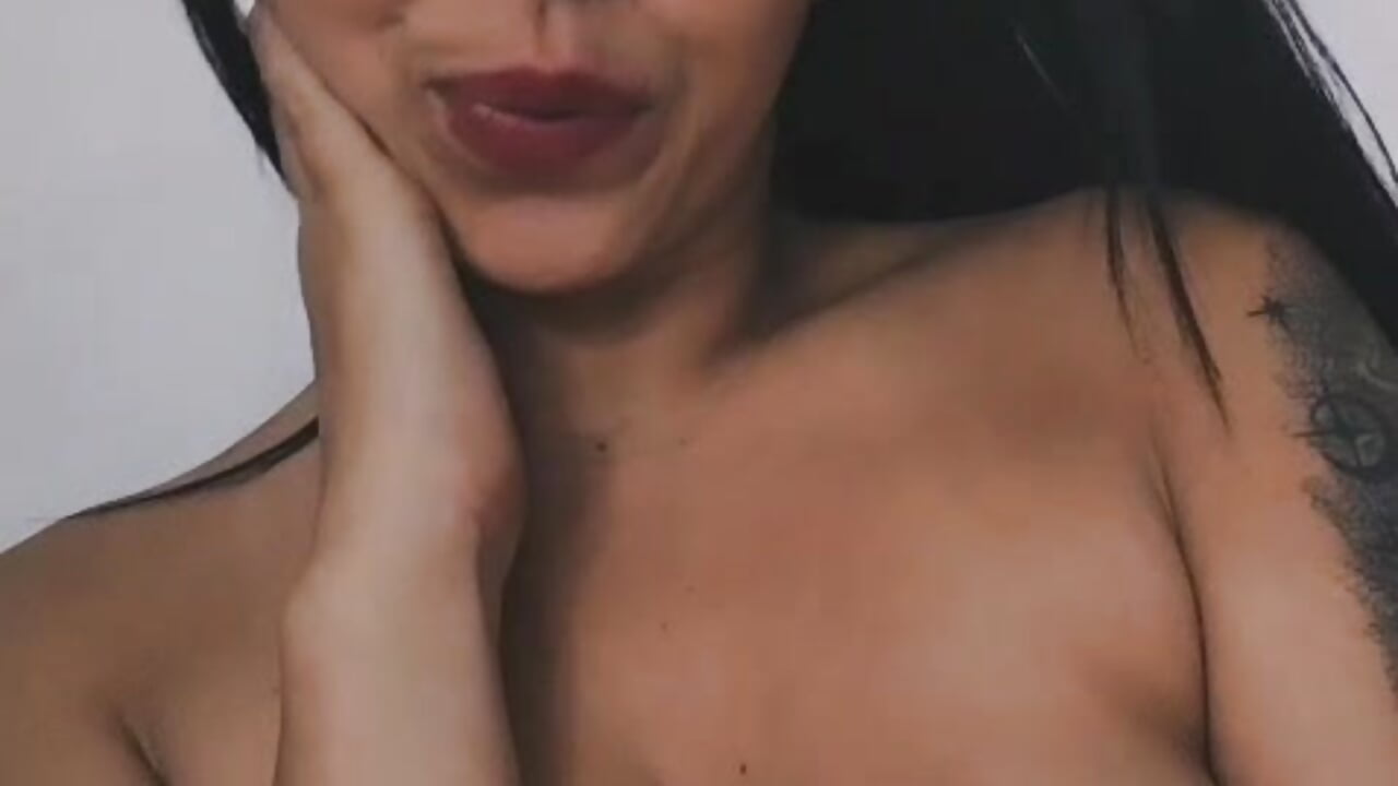 WhatsApp Video 2025-10-30 at 6,15,09 PM (1) - video av ZafiraVelvet cam-modell