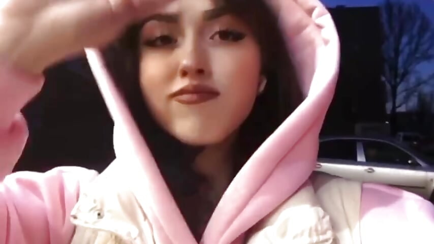 💋 - video by Kind_doll cam model