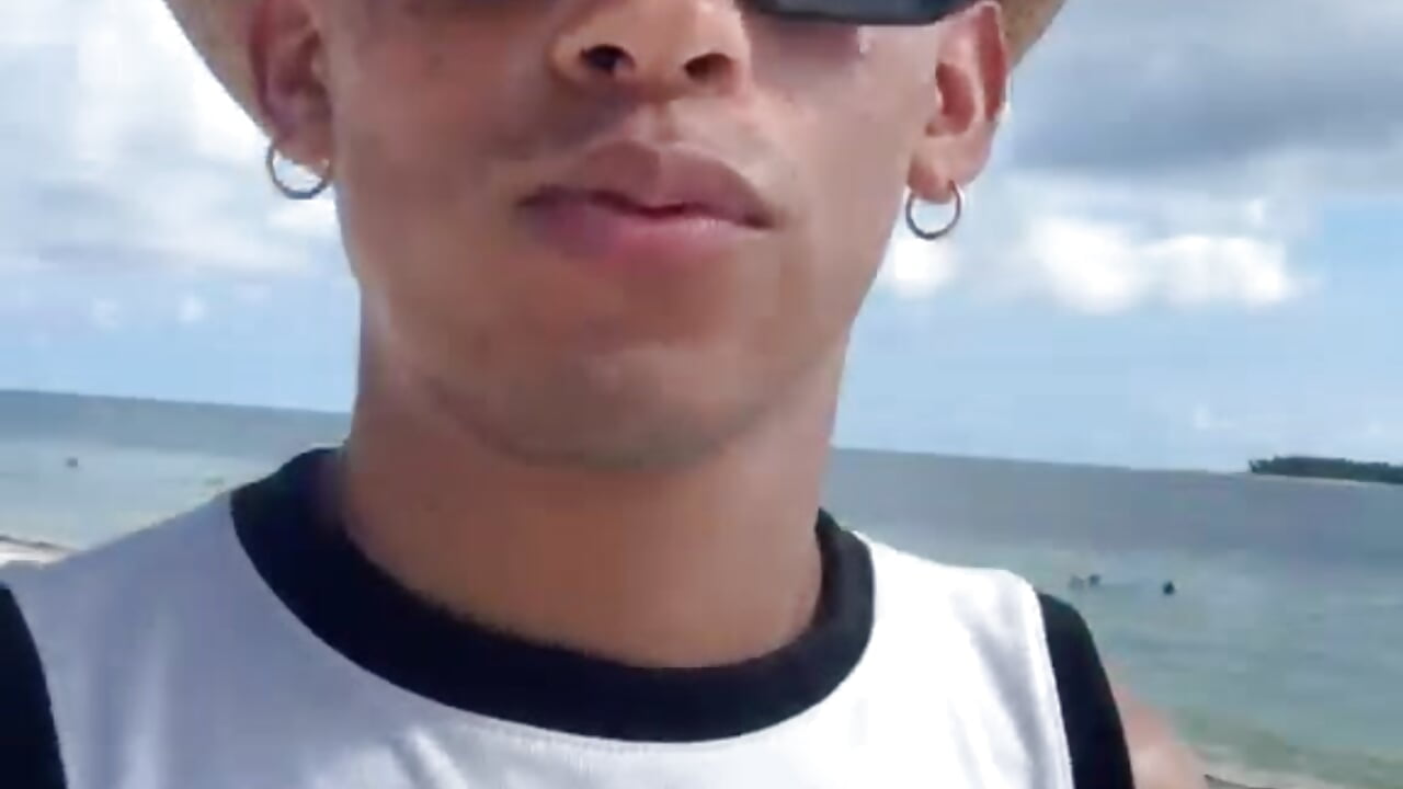 Me on the beach - video av Bruno_Waytt cam-modell