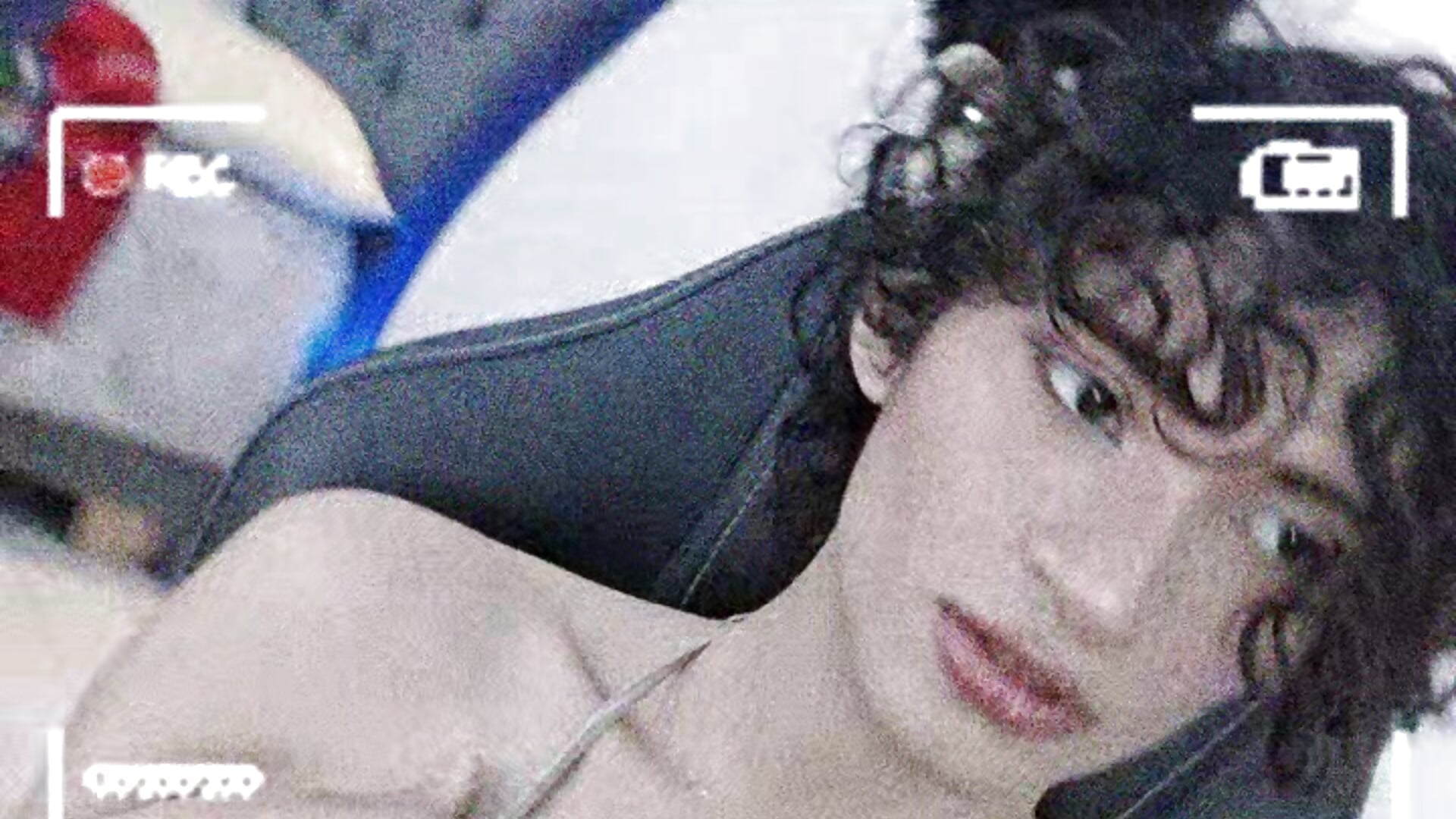 Anaciet_Evans adlı kamer modelinin viral videoları:  3278