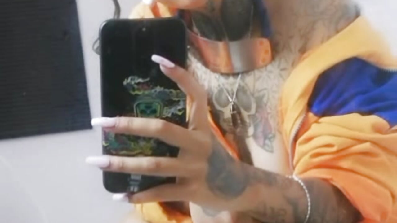 VID_53300823_092445_859 - video by marchelinn