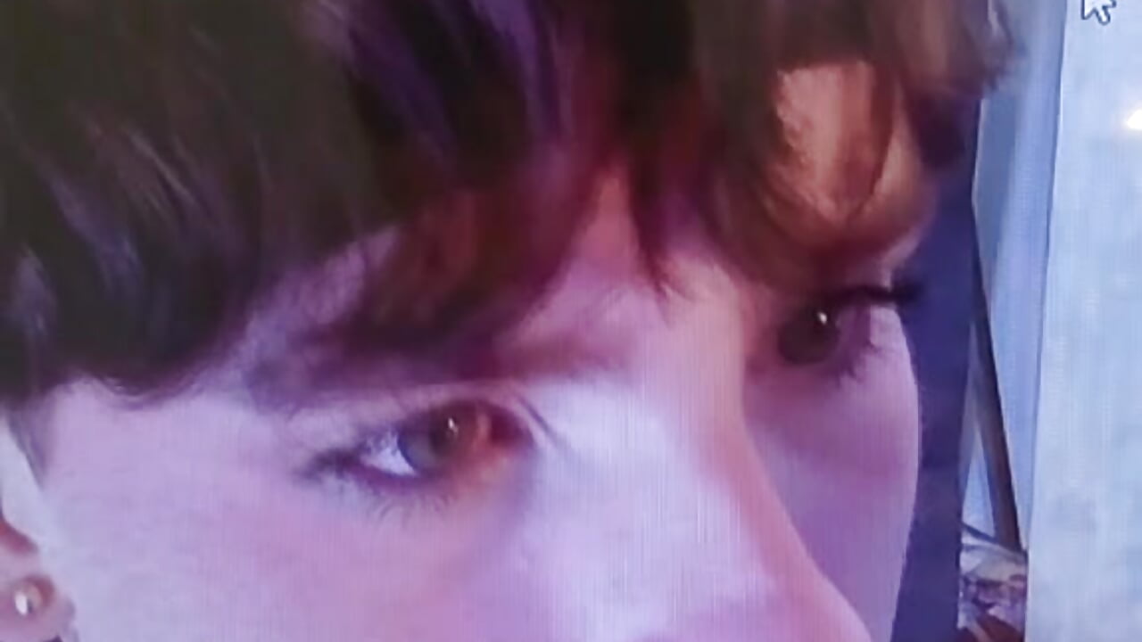 profile-intro-video-1776384254 - video di eliot_winslow modella di cam