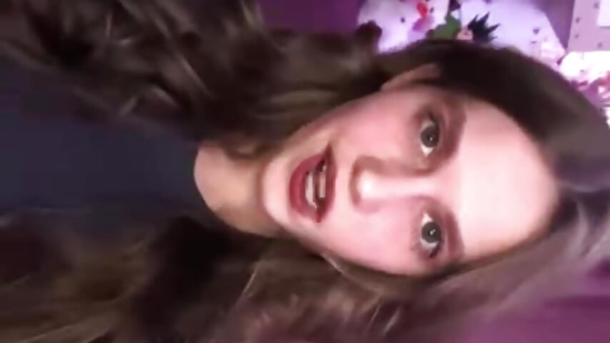 first video - 視頻由 SmileShae 主播提供