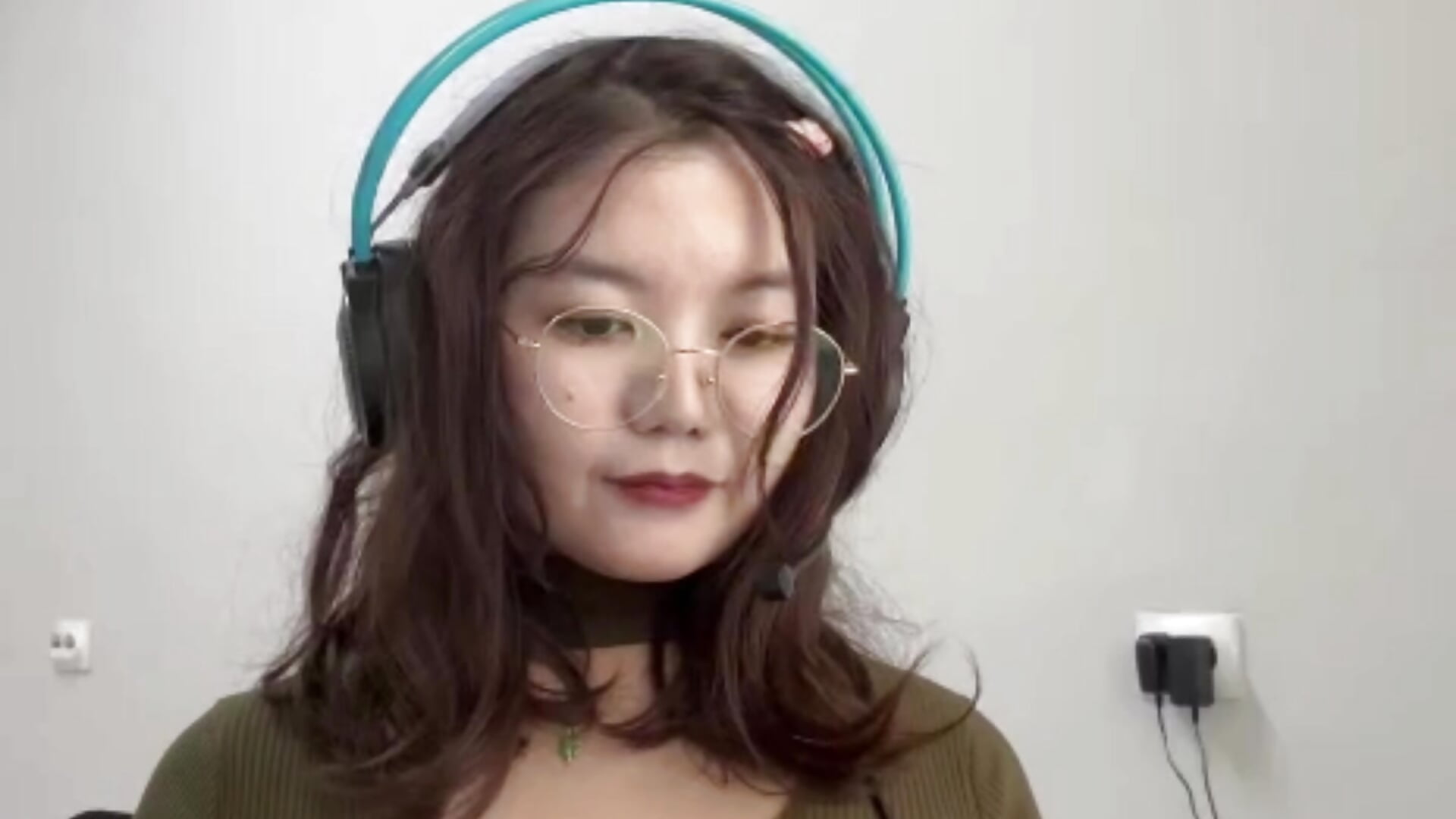 J + U = ? - video PippiLongstocking kameramallilta