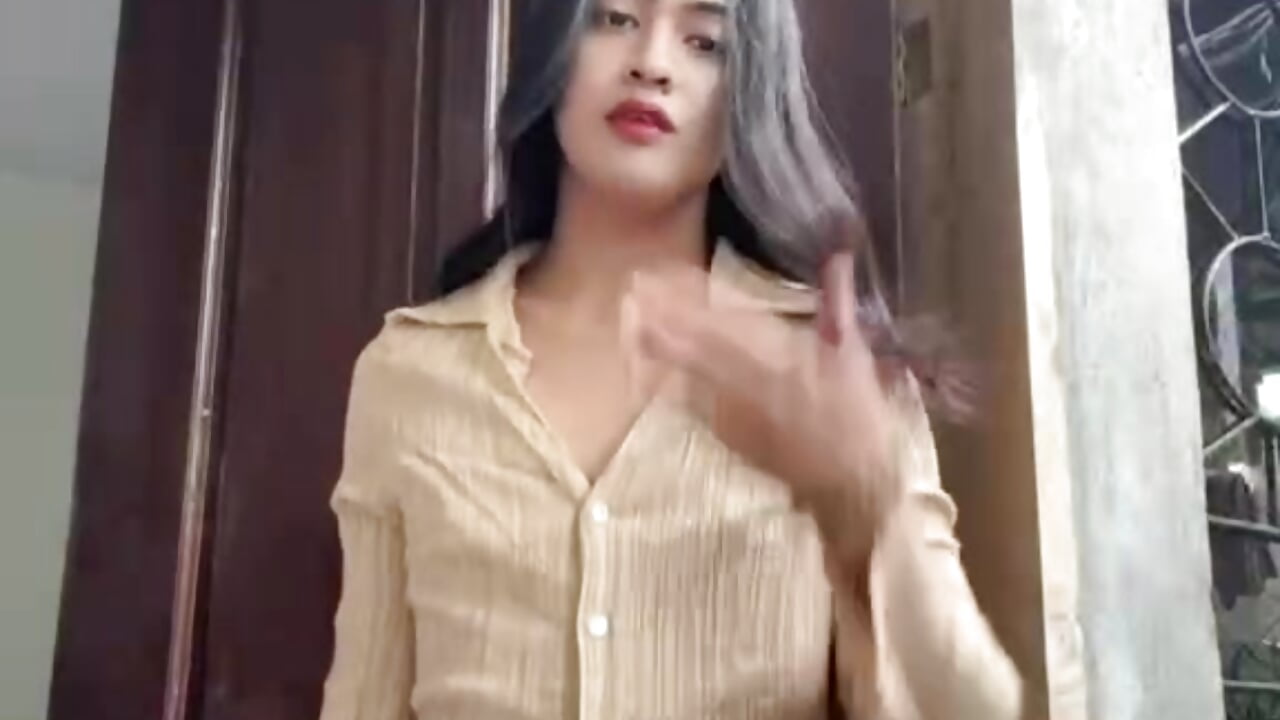 do i look good? - video by majestic_sydney cam model