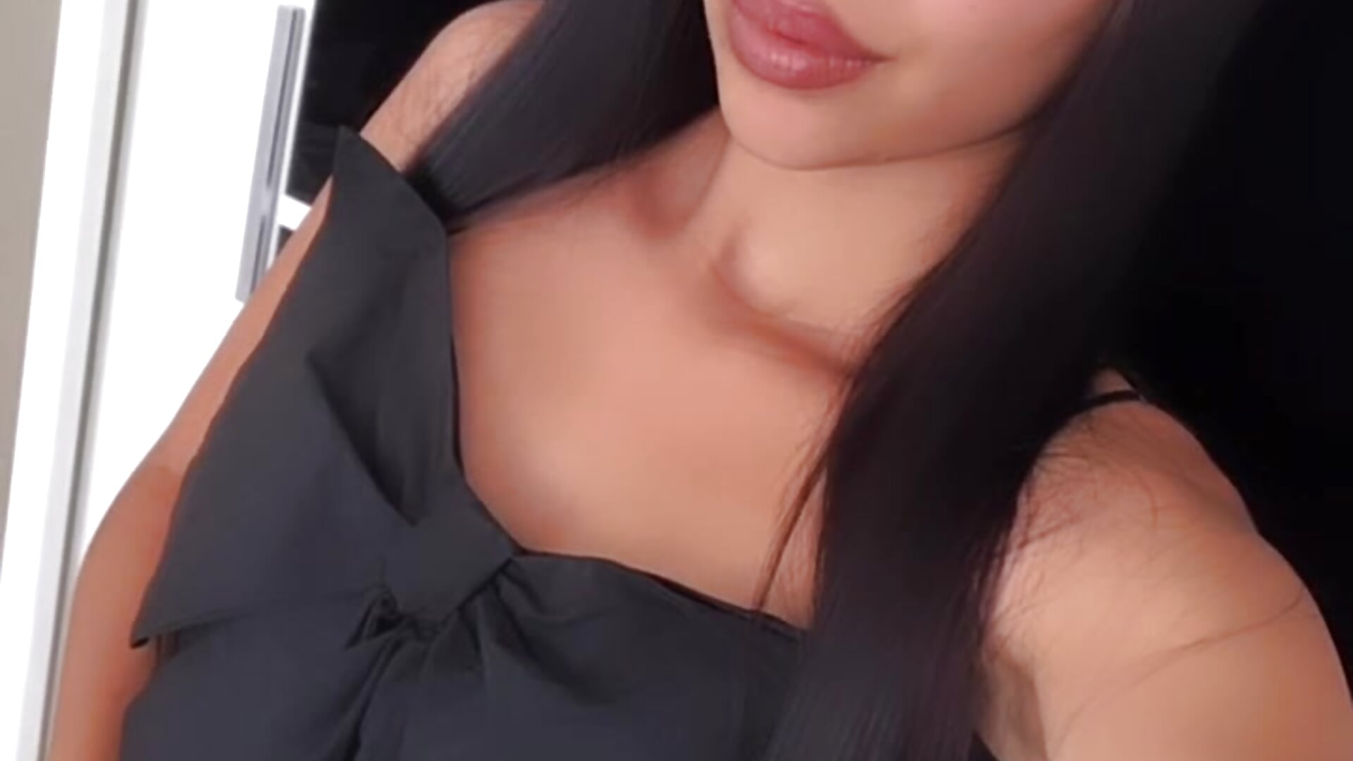 🎀 - clip cu SashaLuvvv model videochat