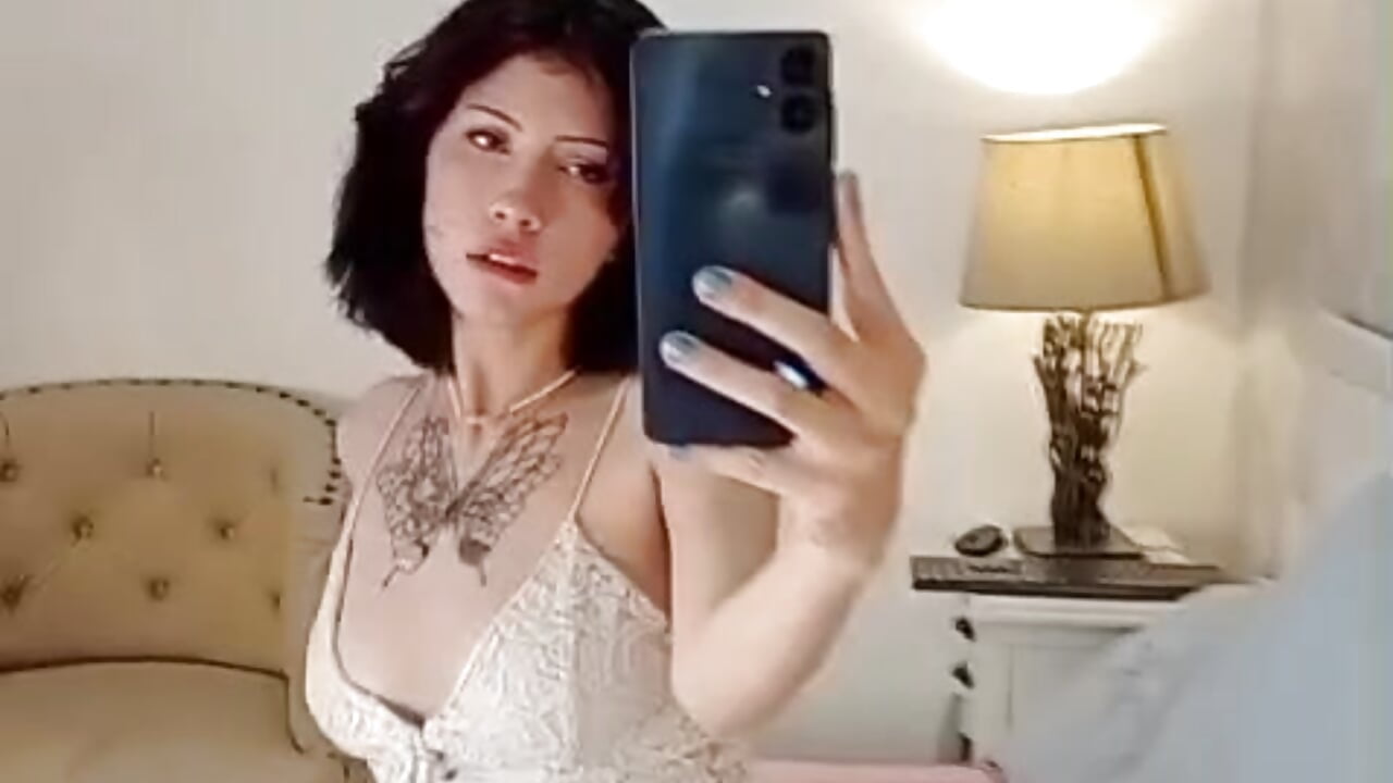 it`s me 💖😘 - video by kitty_iris_ cam model