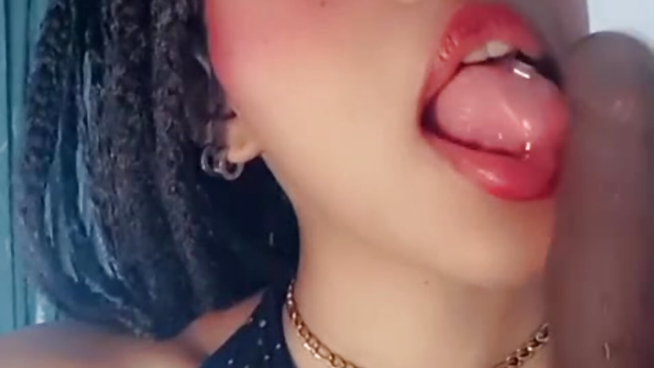 Let's play 🍆 - vidéo du modèle de showcams Sweett-Maria
