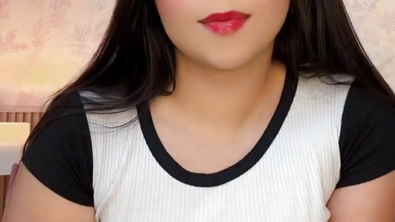 Your queen is waiting 👑 - vídeo de la modelo de cam Darcy_glow_