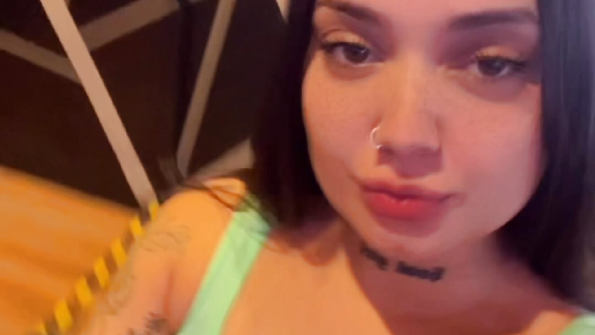 Suando um pouquinho 😮‍💨 – видео вебкам-модели bcetuda