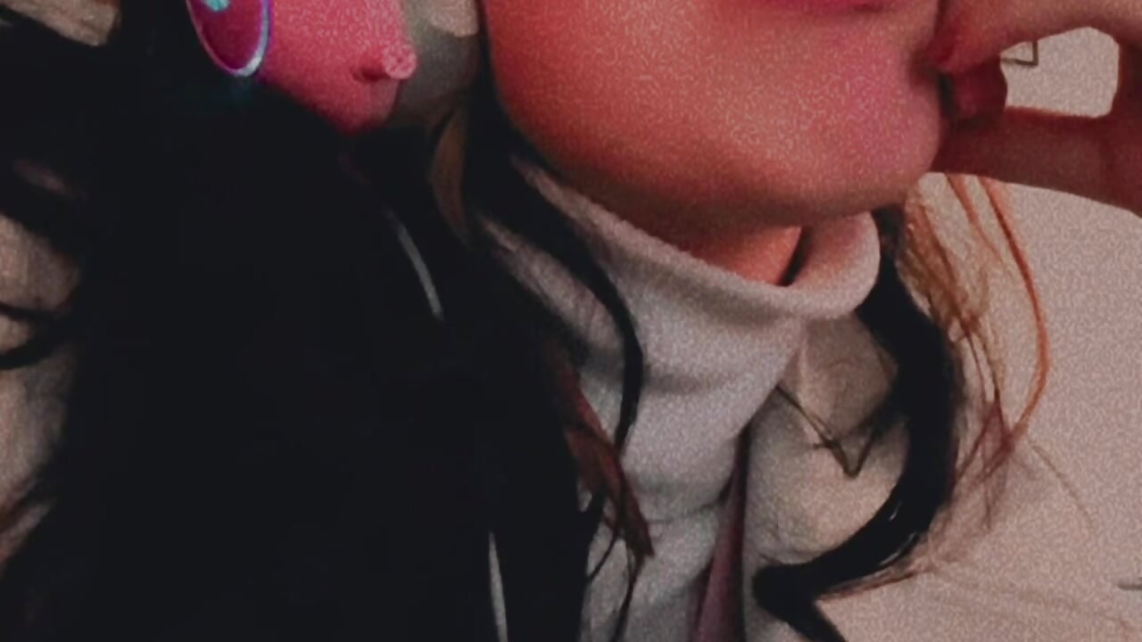 🥰 - video by gema_stone cam model