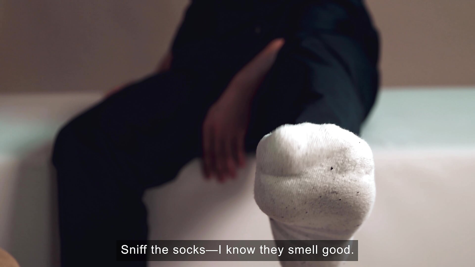 Salope pour mes pieds - Slut for my feet - video by ObsidianBoy cam model